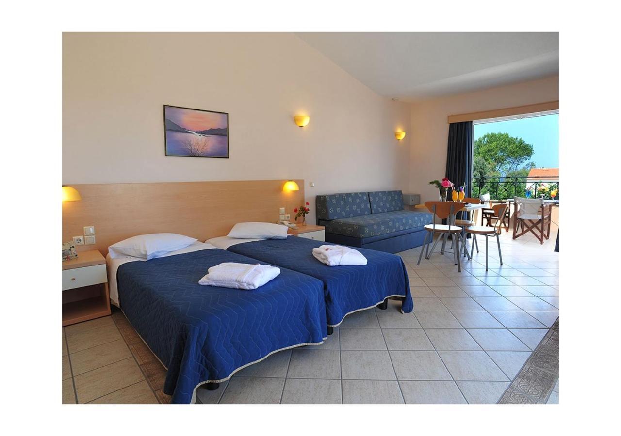 Thinalos Aparthotel Acharavi  Exteriér fotografie