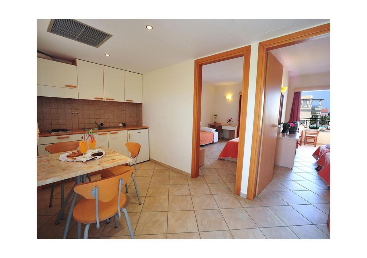 Thinalos Aparthotel Acharavi  Exteriér fotografie