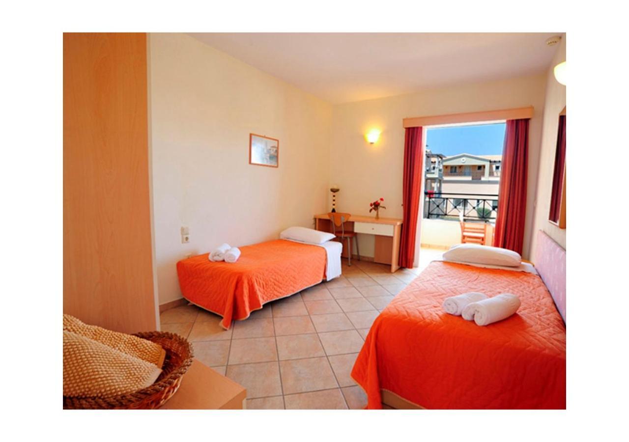 Thinalos Aparthotel Acharavi  Exteriér fotografie